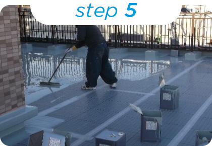 ルーフバルコニー防水工事 Step5 ウレタン塗布１